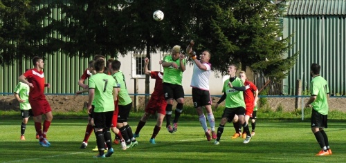 22. kolo okresní přebor, FK Jaroměř B - TJ Česká Skalice, 8.5.2016, foto: Václav Mlejnek